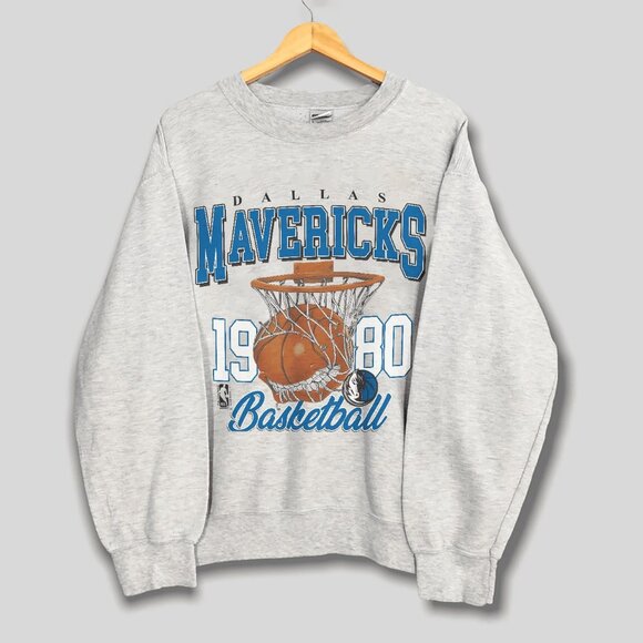 Vintage Dallas Mavericks Basketball Sweatshirt, Dallas Mavericks NBA Shirt Tee - Picture 1 of 2